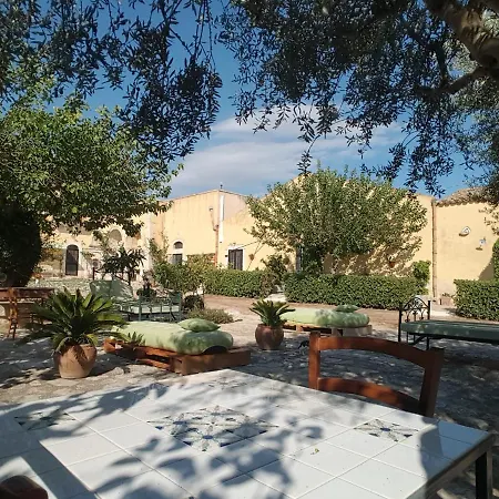 Camemi - Antica Masseria Bed & Breakfast